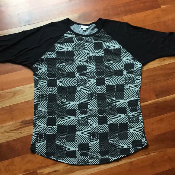 LuLaRoe Tops - LulaRoe Randy Raglan Black White Geometric T-Shirt
